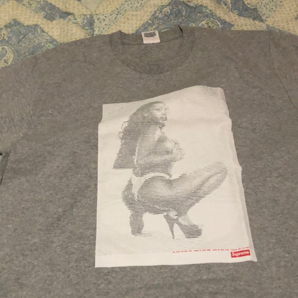 Authentic Supreme T Shirt Size L Worn 2X